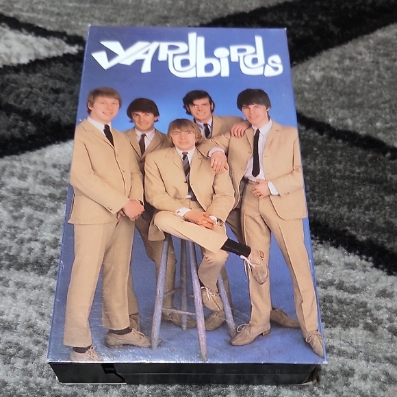 YARDBIRDS VHS 1991 ERIC CLAPTON JEFF BECK JIMMY PAGE PERFORMANCES INTERVIEWS - Picture 1 of 8